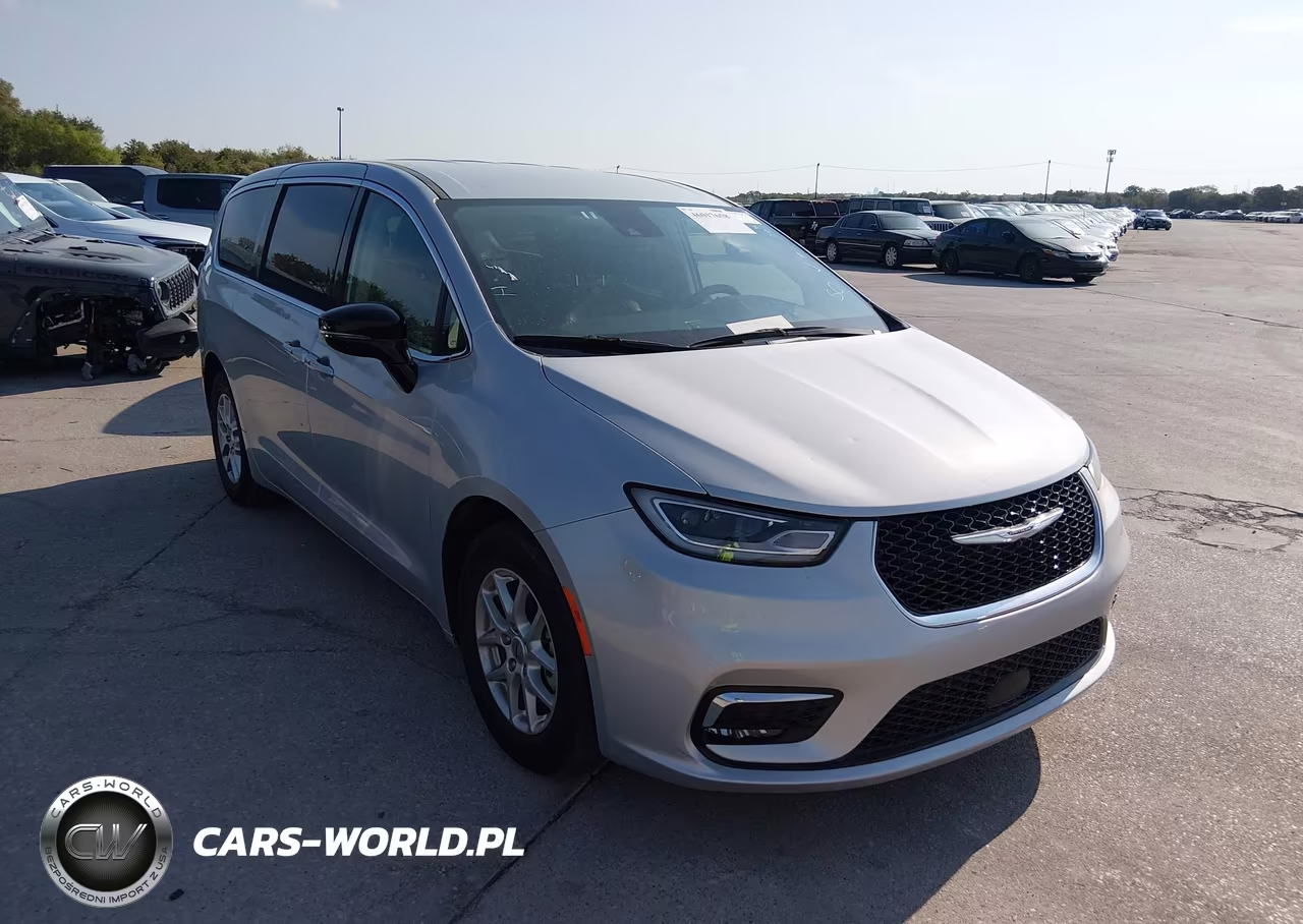 2024 Chrysler Pacifica Touring L