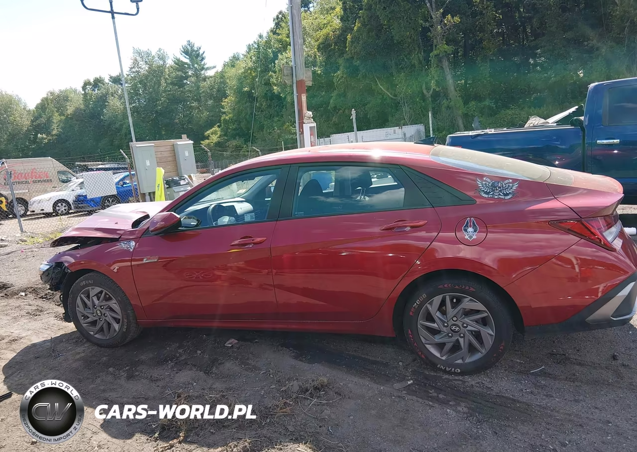 2025 Hyundai Elantra Hybrid Blue VIN:KMHLM4DJ2SU123589 - 15