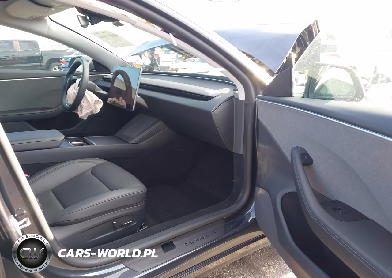 2025 Tesla Model 3 Long Range Rear-Wheel Drive-Standard Rear-Wheel Drive VIN:5YJ3E1EA9SF971105 - 5
