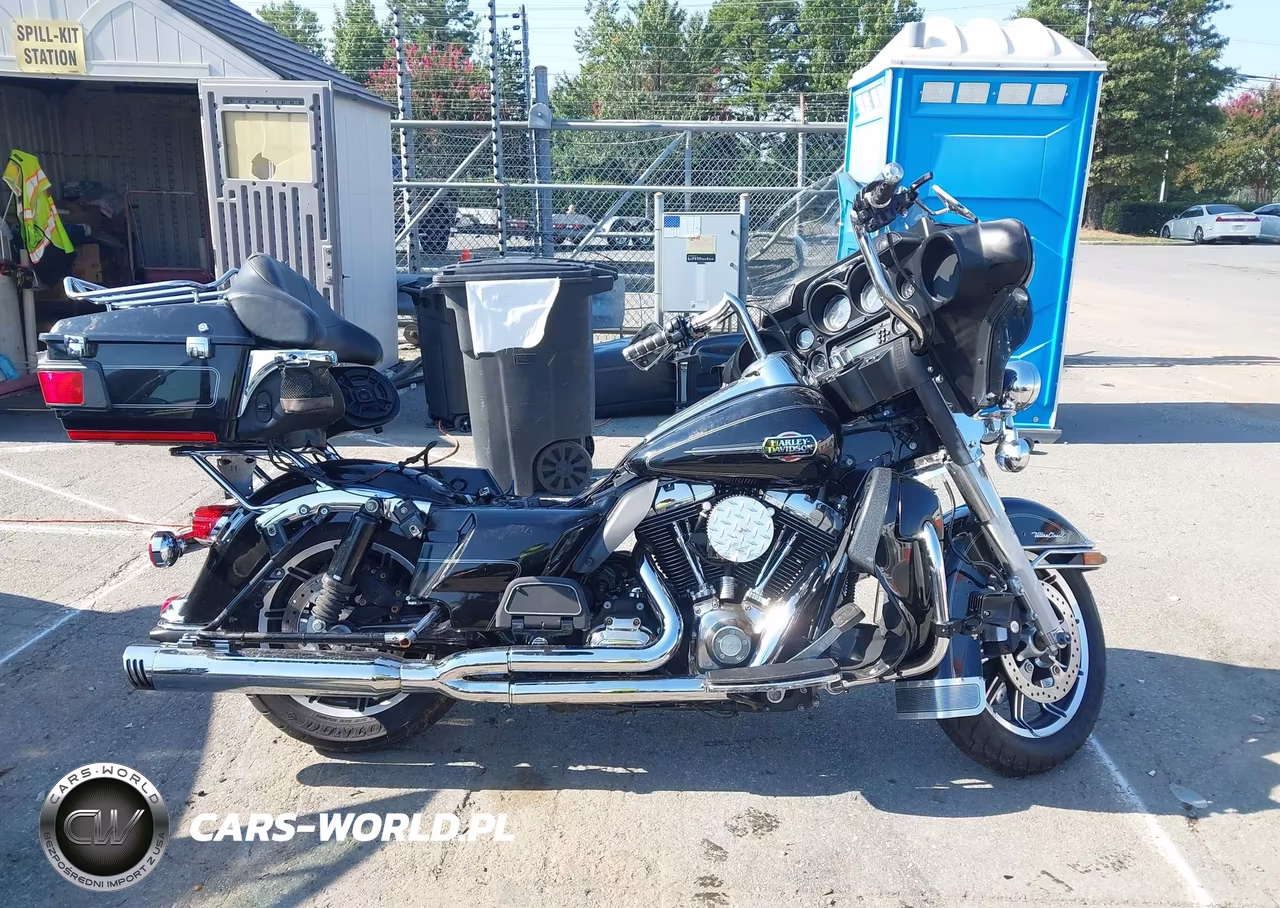 2009 Harley-Davidson Flhtcu VIN:1HD1FC4169Y621568 - 12