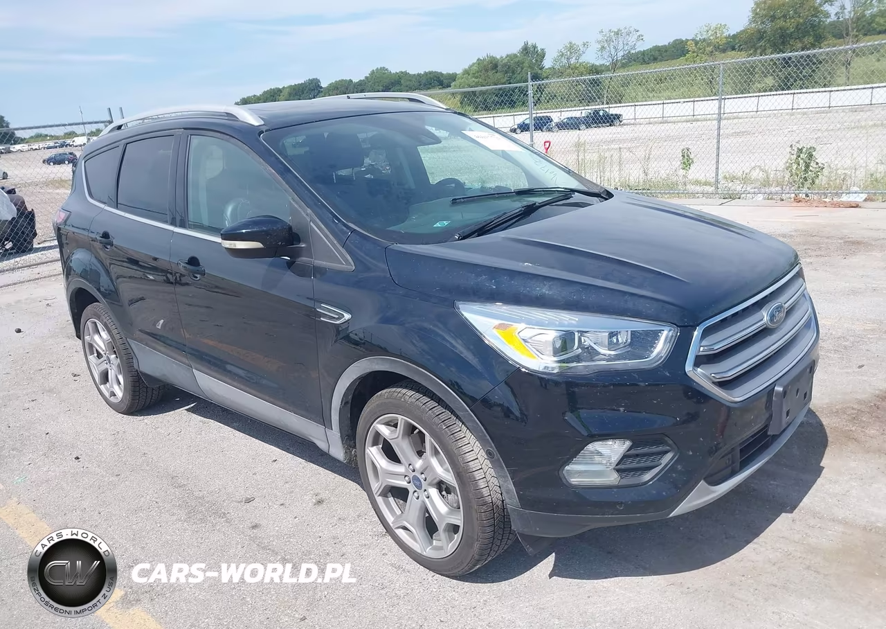 2017 Ford Escape Titanium – zdjęcie 1 z 16