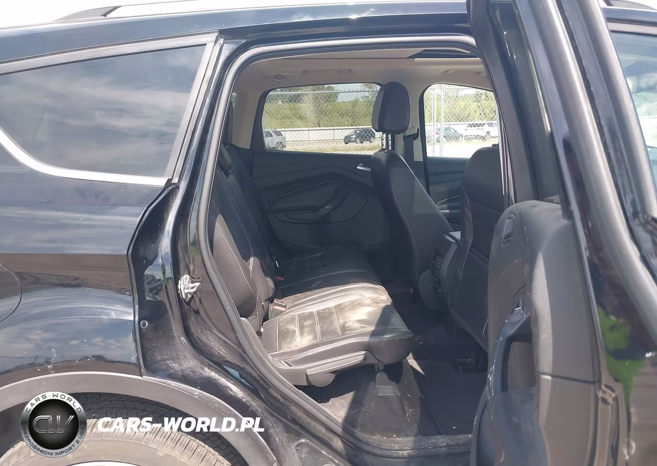 2017 Ford Escape Titanium VIN:1FMCU9J96HUA50128 - 8