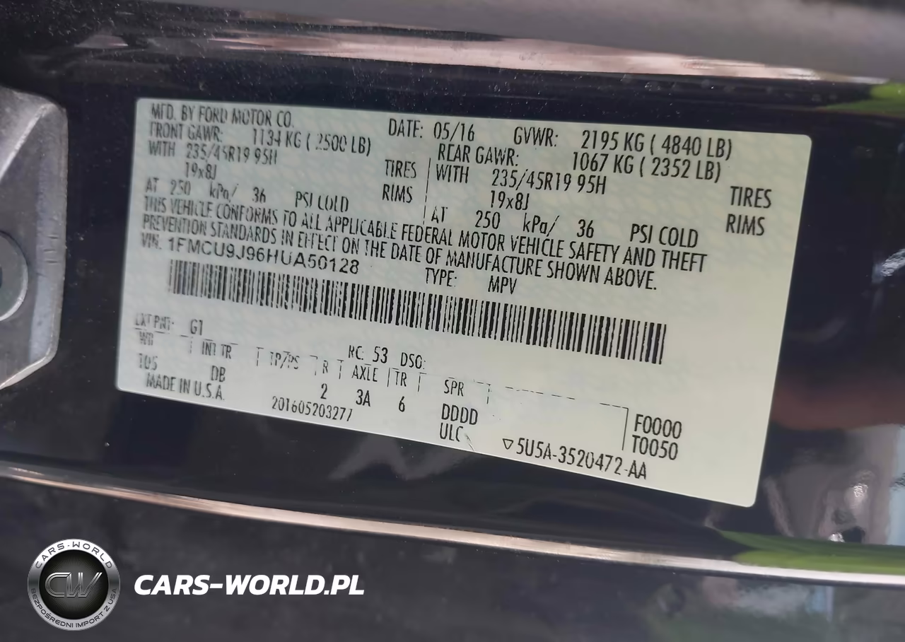 2017 Ford Escape Titanium VIN:1FMCU9J96HUA50128 - 9