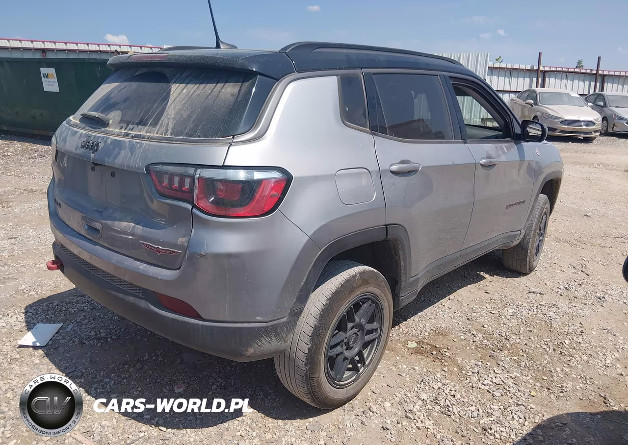 2019 Jeep Compass Trailhawk 4X4 VIN:3C4NJDDB7KT627838 - 4