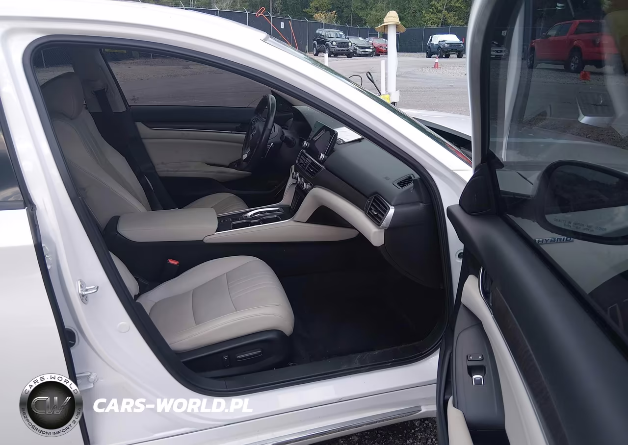 2022 Honda Accord Hybrid Touring VIN:1HGCV3F9XNA025237 - 5