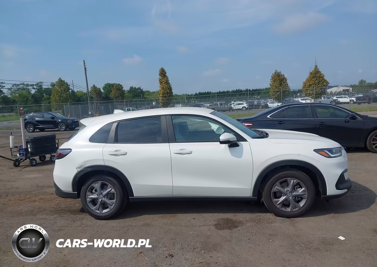 2026 Honda Hr-V Awd Lx VIN:3CZRZ2H35TM751131 - 13
