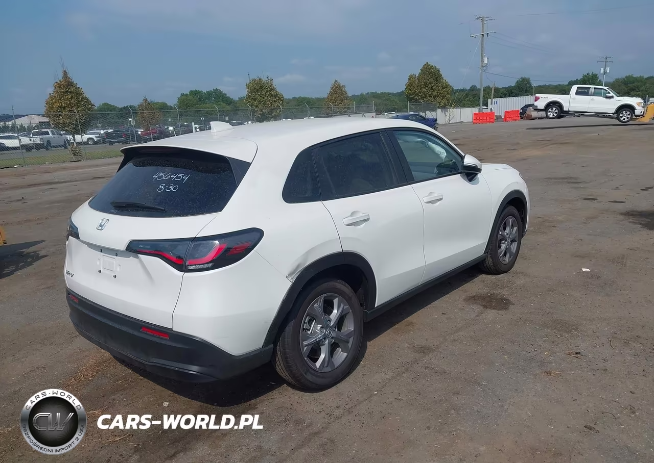 2026 Honda Hr-V Awd Lx VIN:3CZRZ2H35TM751131 - 4