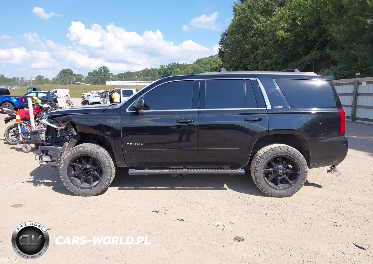 2017 Chevrolet Tahoe Lt VIN:1GNSKBKCXHR397642 - 14