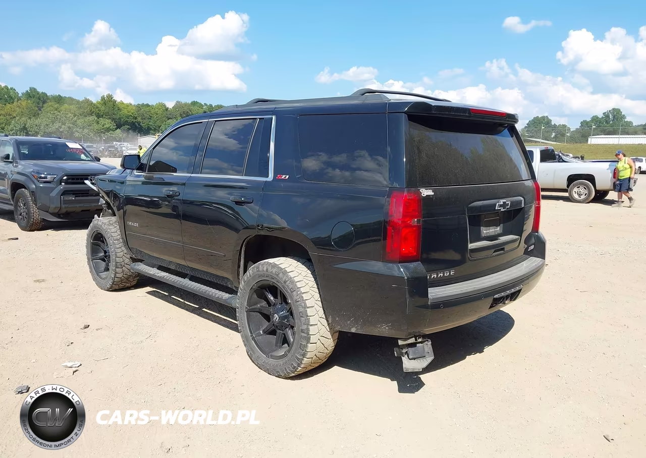 2017 Chevrolet Tahoe Lt VIN:1GNSKBKCXHR397642 - 3
