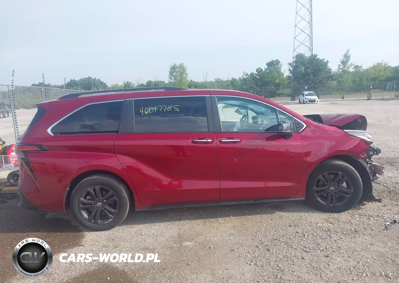 2024 Toyota Sienna Xse VIN:5TDDSKFC9RS153947 - 13