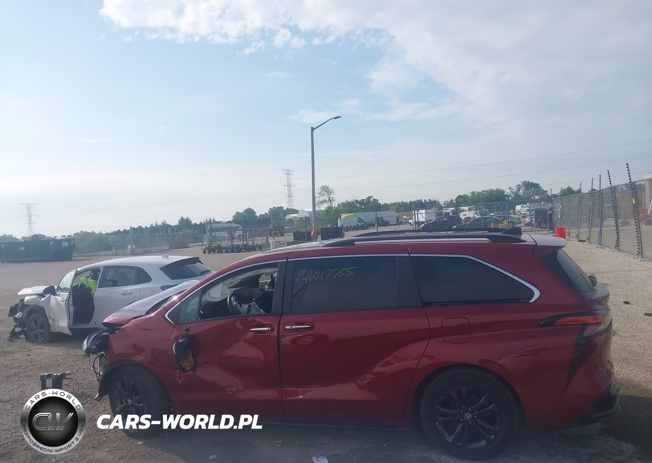 2024 Toyota Sienna Xse VIN:5TDDSKFC9RS153947 - 14