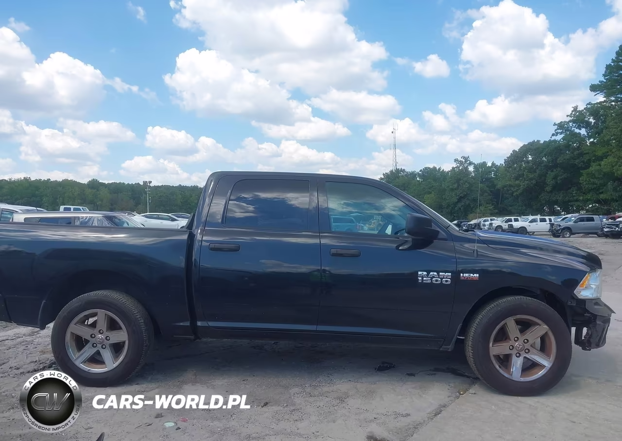 2018 Ram 1500 Express 4X2 5'7 Box VIN:1C6RR6KT1JS193439 - 14