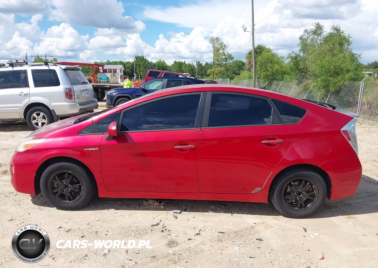 2013 Toyota Prius Three VIN:JTDKN3DU6D0340848 - 14