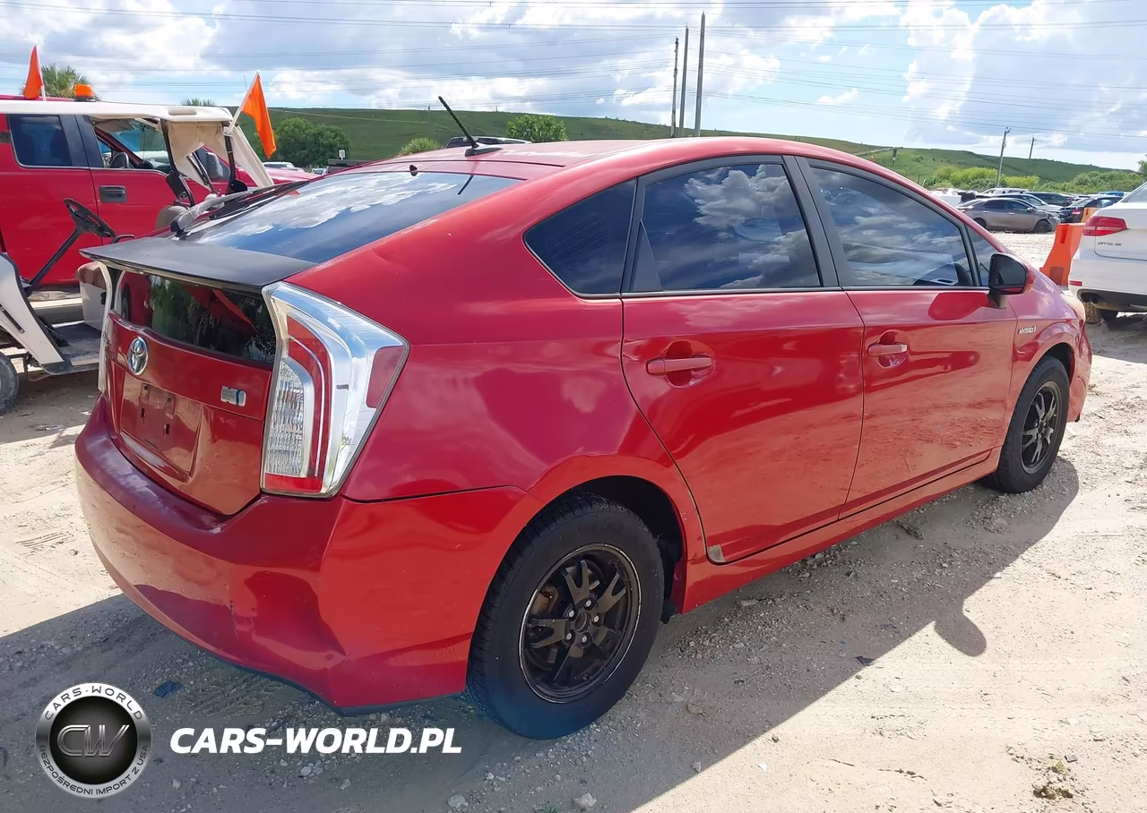2013 Toyota Prius Three VIN:JTDKN3DU6D0340848 - 4