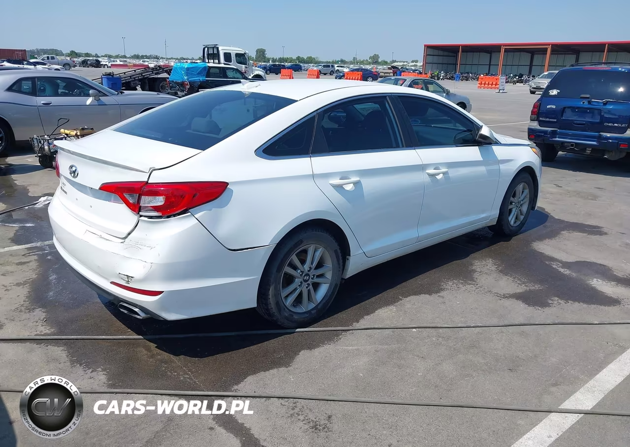 2015 Hyundai Sonata Se VIN:5NPE24AF9FH021306 - 4