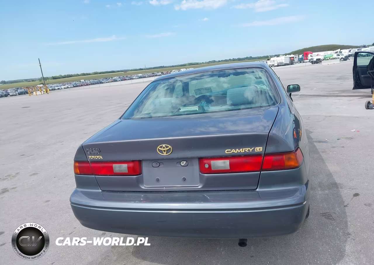 1999 Toyota Camry Le VIN:4T1BG22KXXU522969 - 16