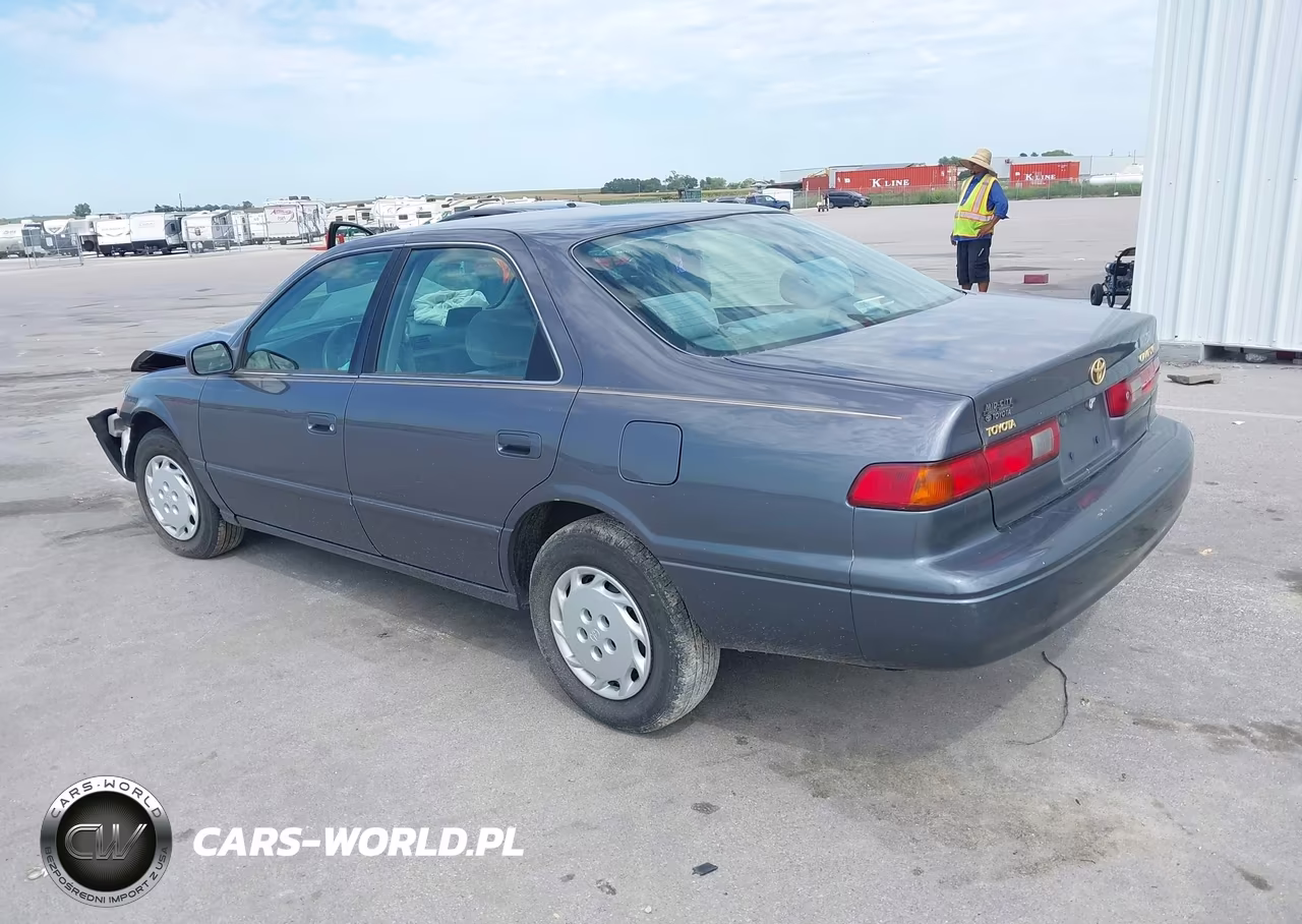 1999 Toyota Camry Le VIN:4T1BG22KXXU522969 - 3