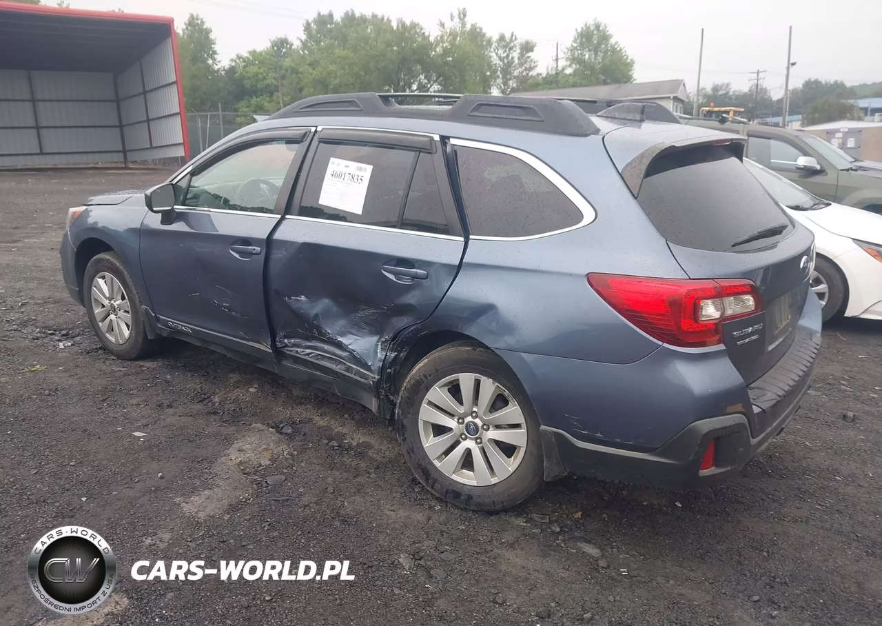 2018 Subaru Outback 2.5I Premium VIN:4S4BSACC1J3269375 - 3