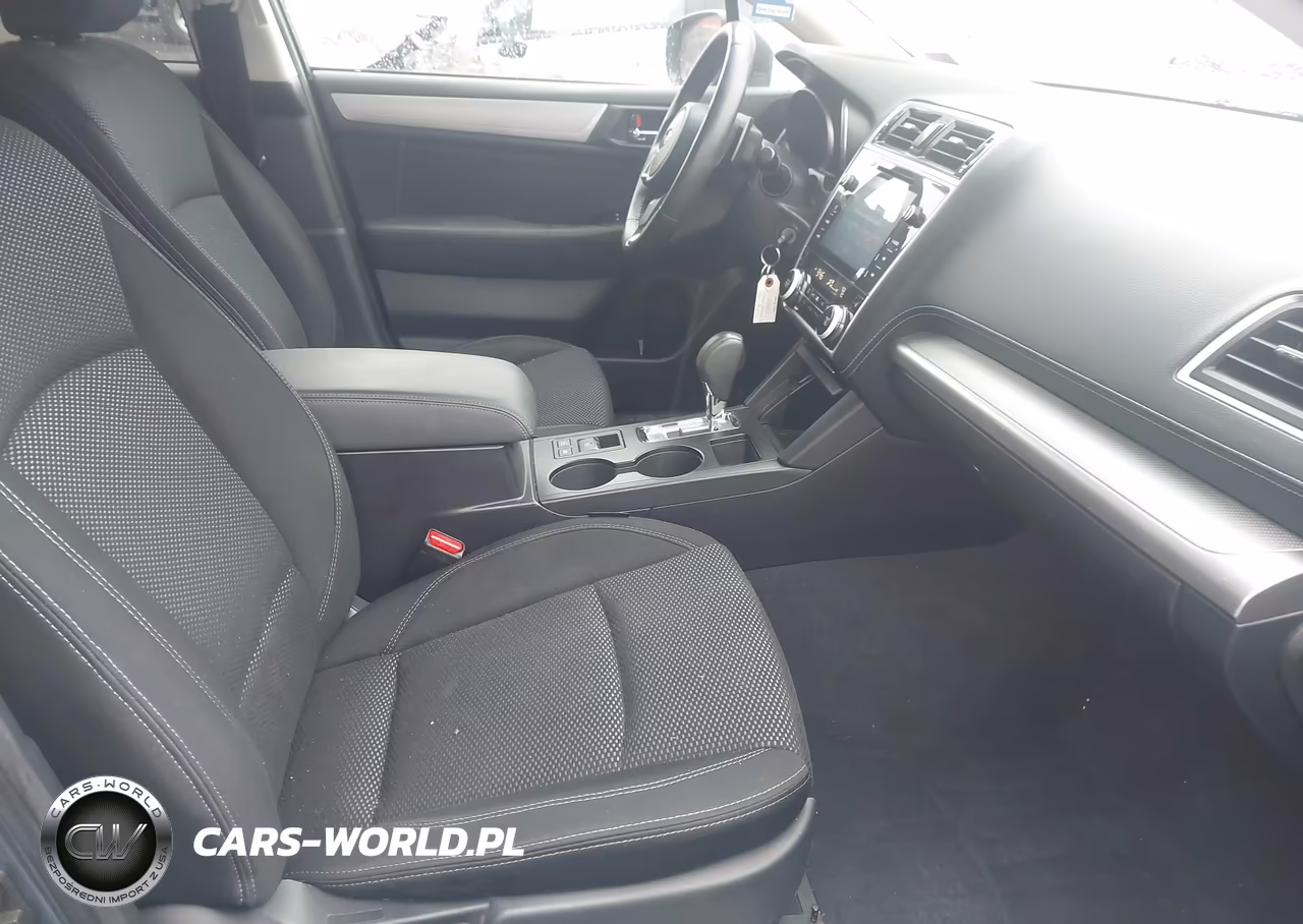 2018 Subaru Outback 2.5I Premium VIN:4S4BSACC1J3269375 - 5