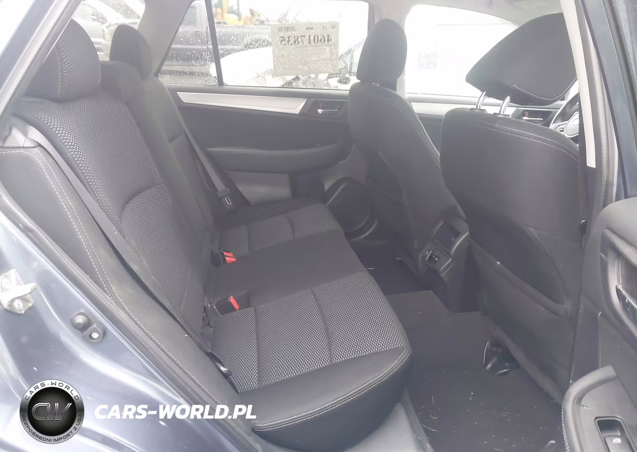 2018 Subaru Outback 2.5I Premium VIN:4S4BSACC1J3269375 - 8