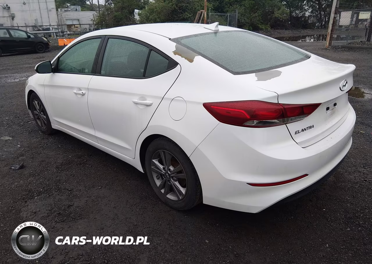 2018 Hyundai Elantra Sel VIN:5NPD84LF4JH291303 - 3