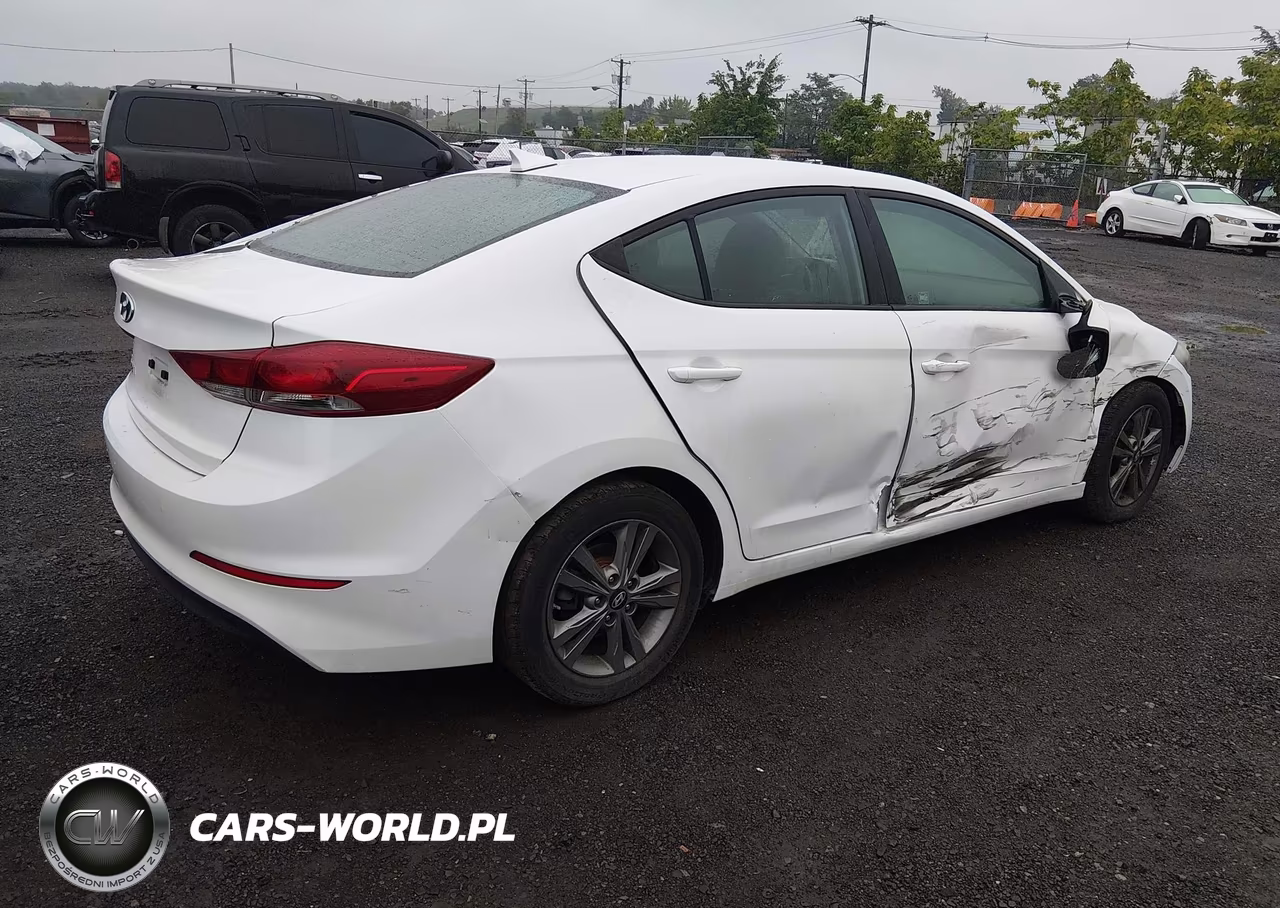 2018 Hyundai Elantra Sel VIN:5NPD84LF4JH291303 - 4