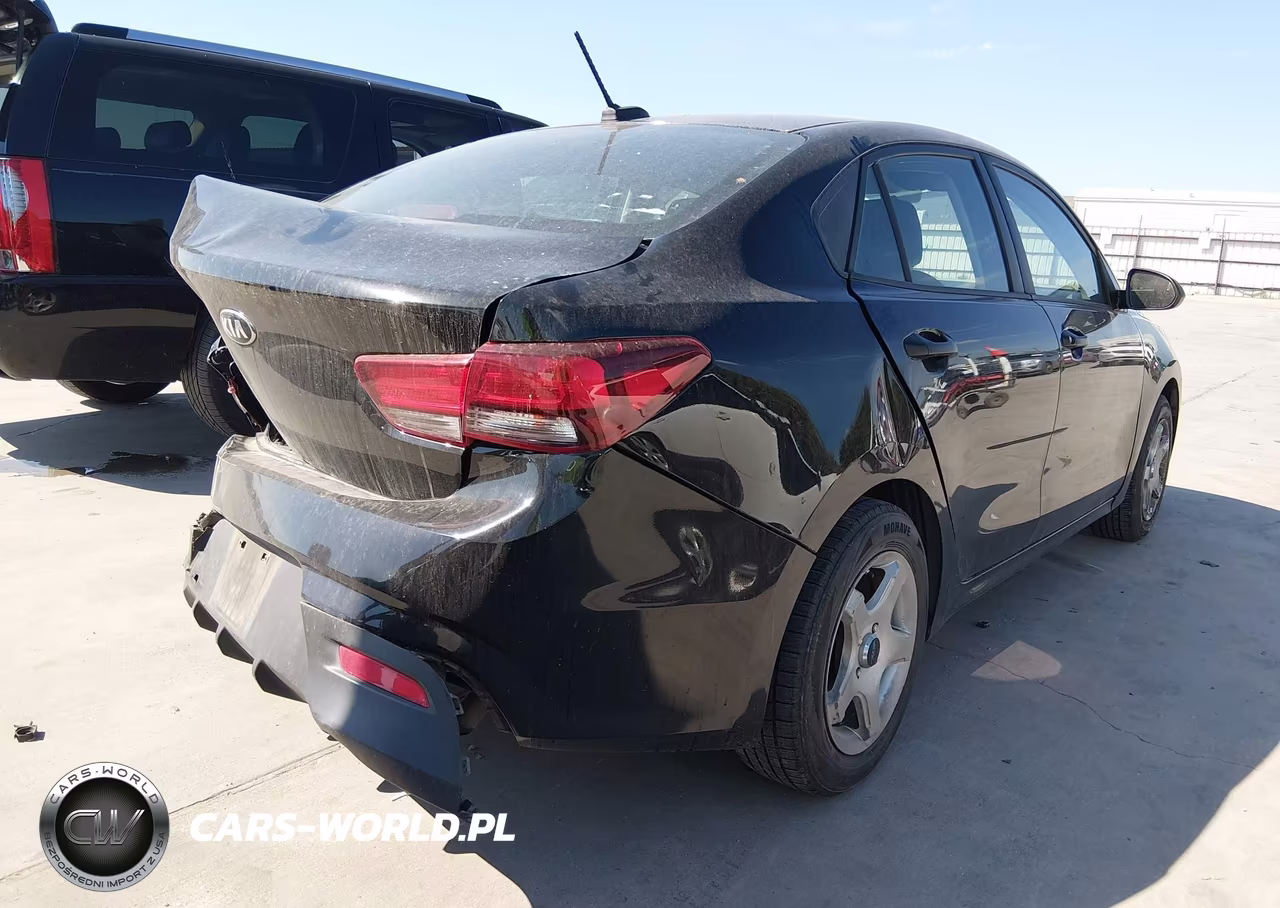 2018 Kia Rio Lx VIN:3KPA24AB9JE071101 - 4