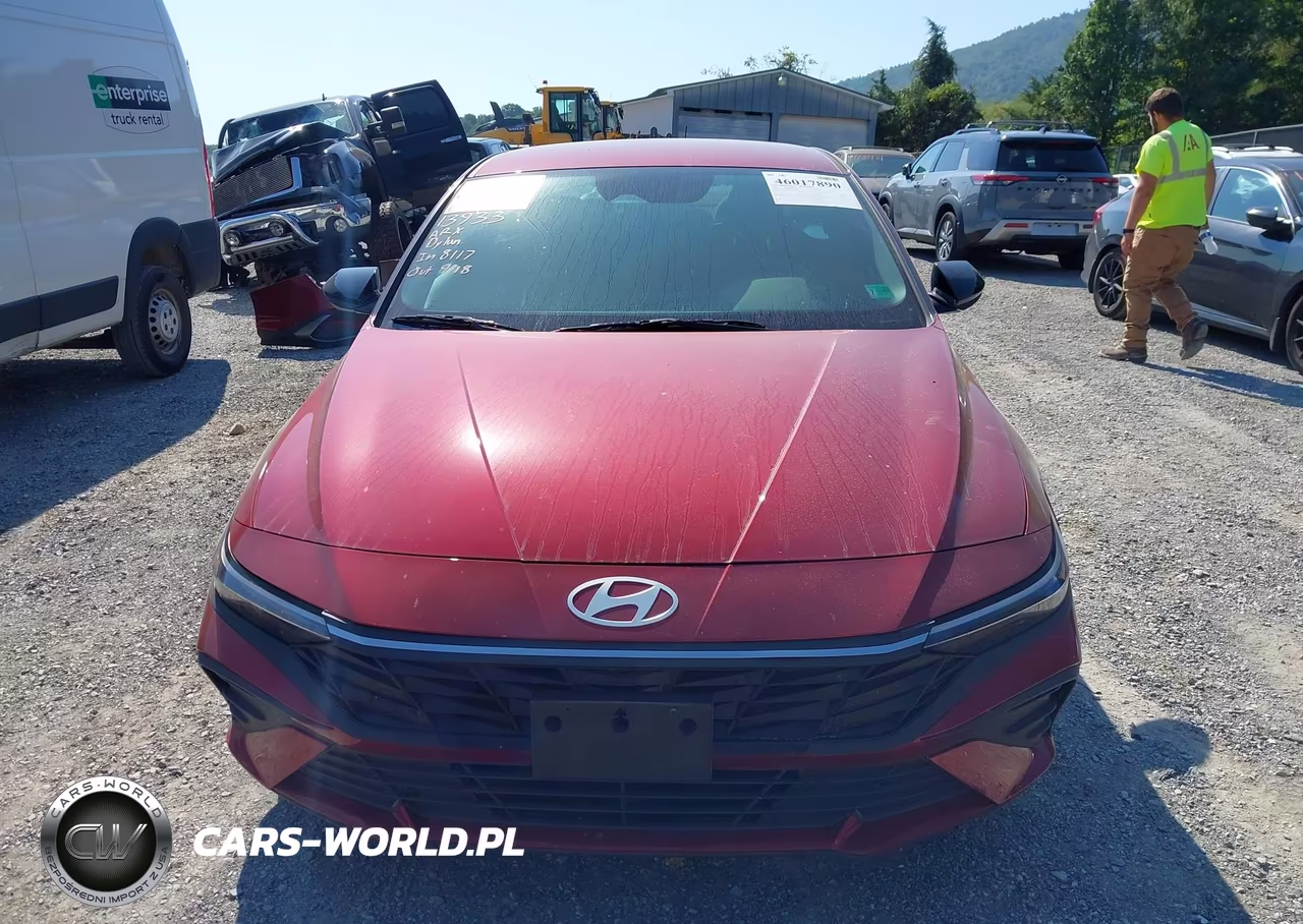 2025 Hyundai Elantra Sel Sport VIN:KMHLM4DG7SU989485 - 12