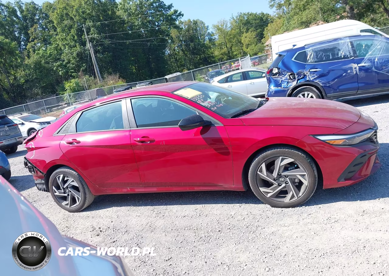 2025 Hyundai Elantra Sel Sport VIN:KMHLM4DG7SU989485 - 13