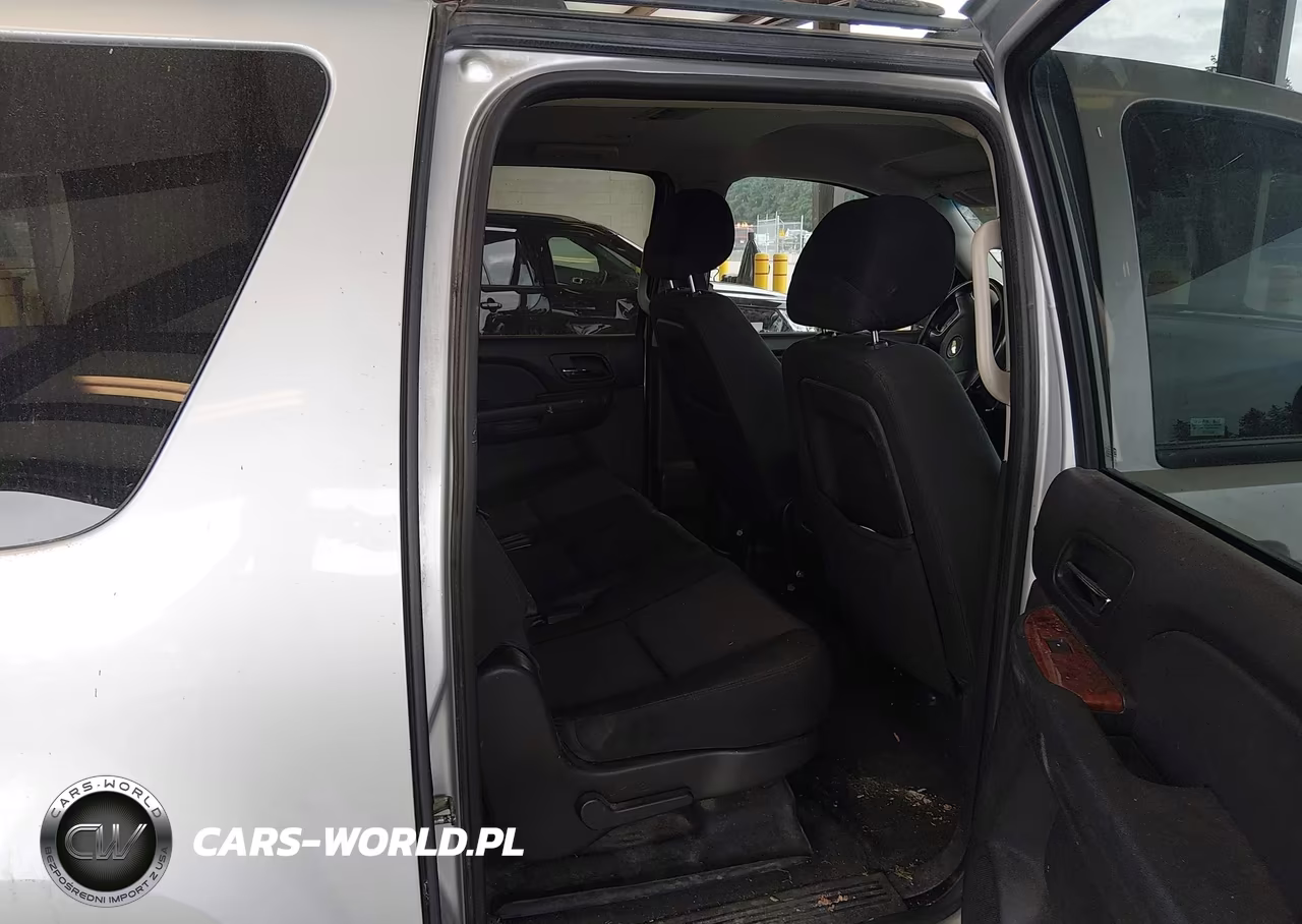 2012 Chevrolet Suburban 1500 Ls VIN:1GNSCHE04CR246791 - 8