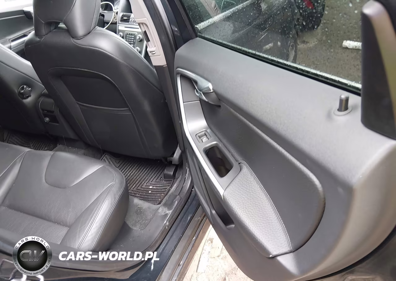 2014 Volvo Xc60 T6 R-Design VIN:YV4902DZ5E2548015 - 8