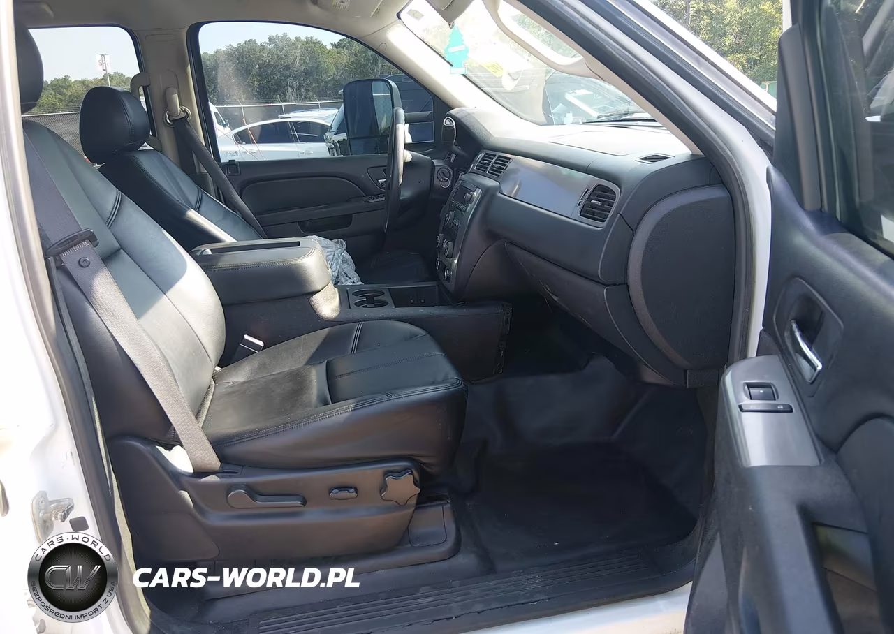 2012 Chevrolet Tahoe Commercial Fleet VIN:1GNSK2E01CR306414 - 5