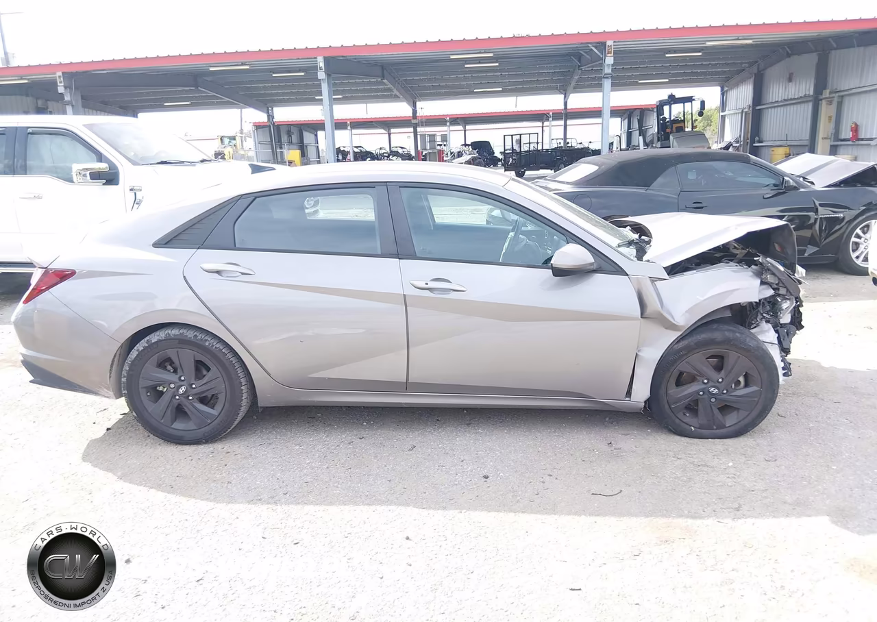 2022 Hyundai Elantra Sel VIN:KMHLS4AG6NU245228 - 13