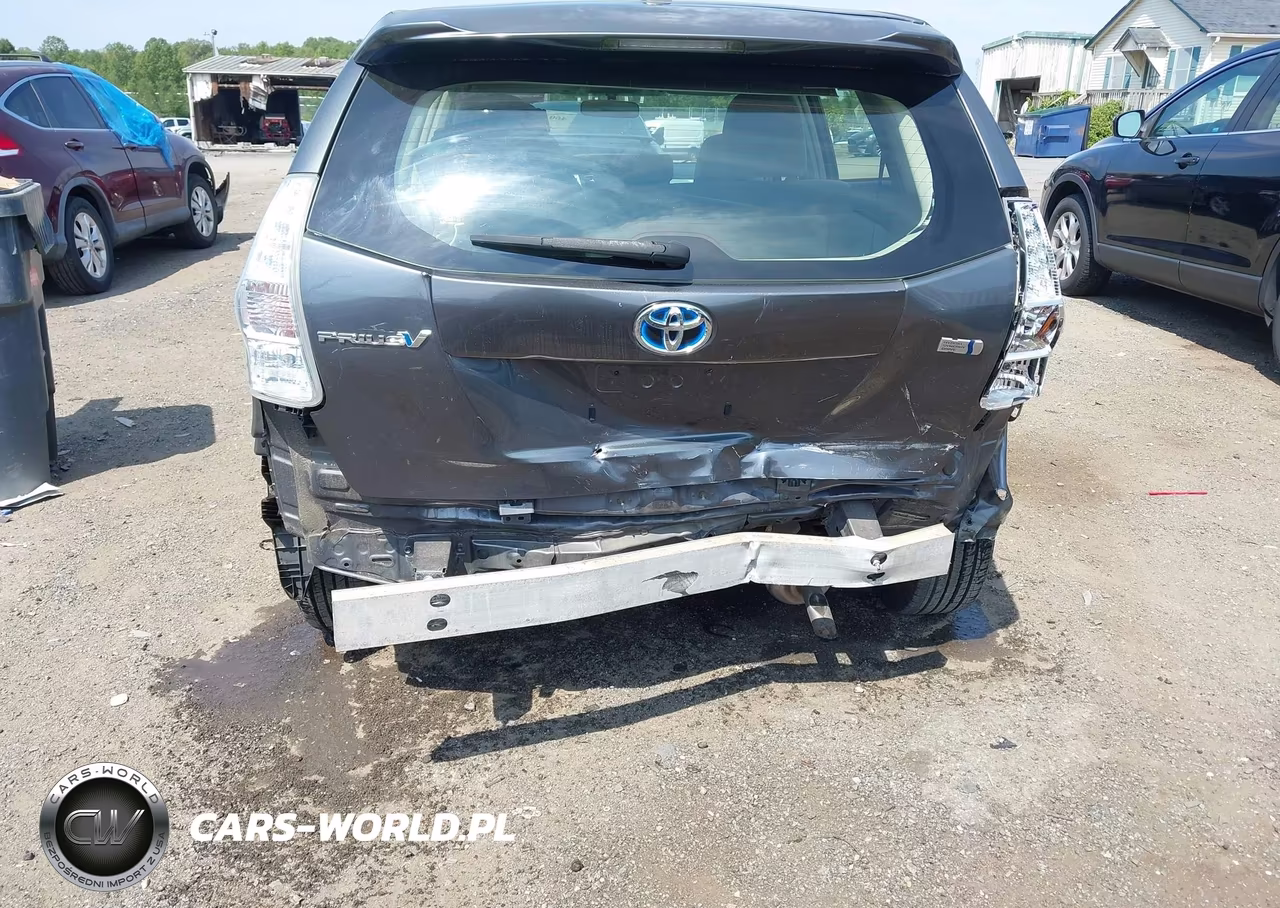 2013 Toyota Prius V Three VIN:JTDZN3EU1D3274334 - 6