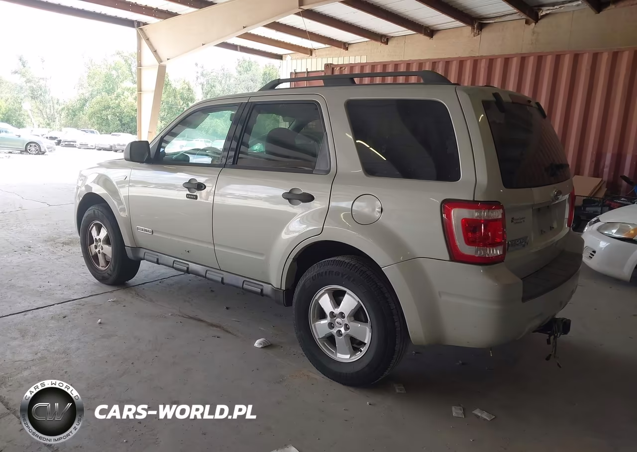 2008 Ford Escape Xlt VIN:1FMCU03118KB32962 - 3