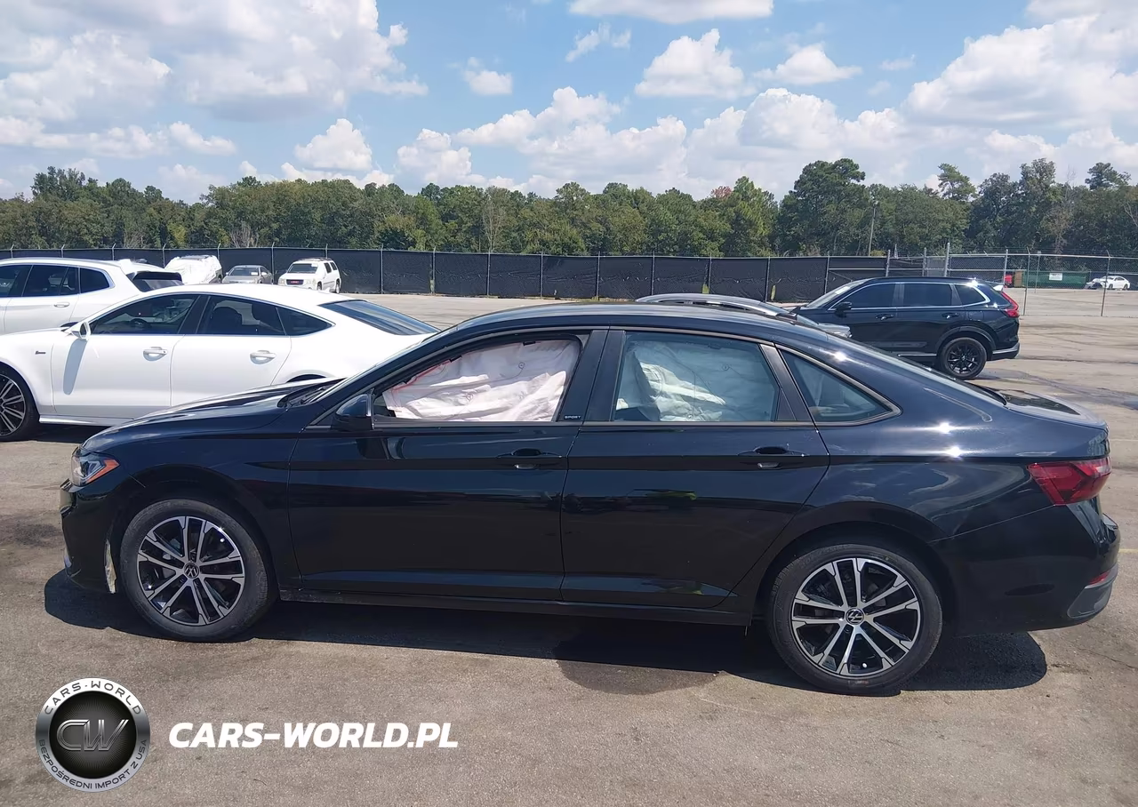 2025 Volkswagen Jetta 1.5T Sport VIN:3VWBX7BU0SM041920 - 14