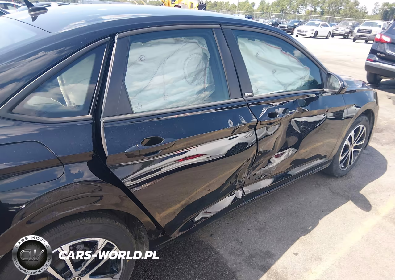 2025 Volkswagen Jetta 1.5T Sport VIN:3VWBX7BU0SM041920 - 6