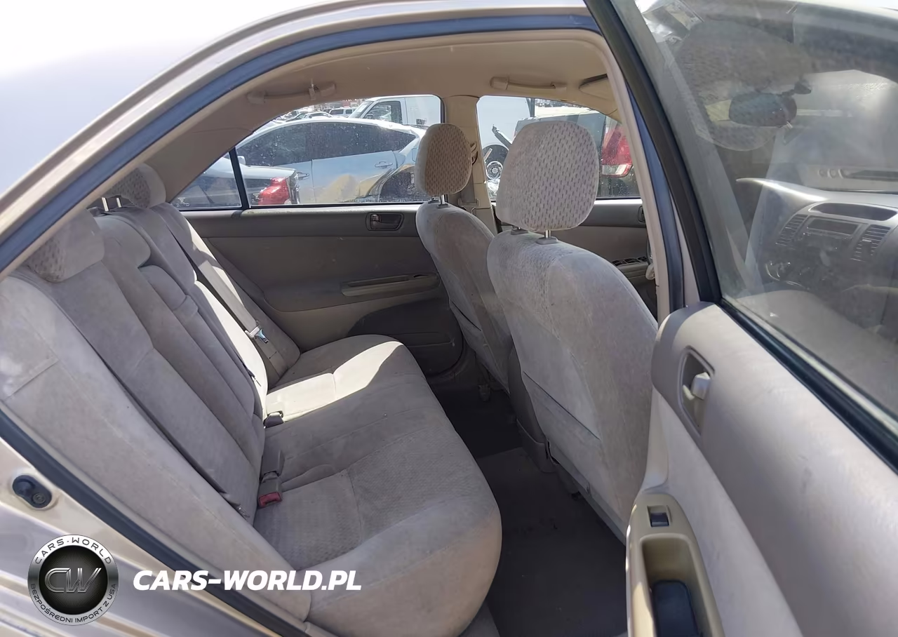 2003 Toyota Camry Le VIN:4T1BE32K23U712917 - 8