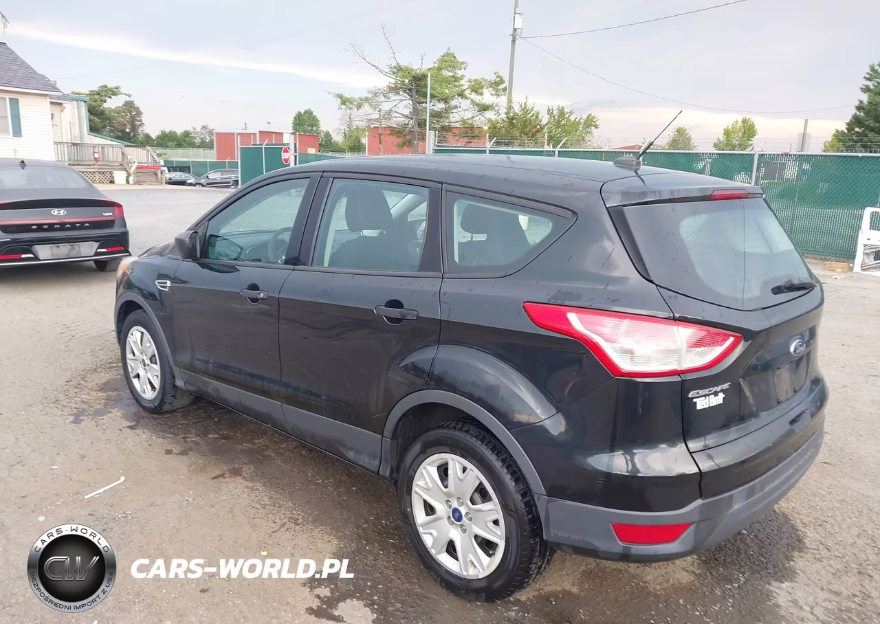 2014 Ford Escape S VIN:1FMCU0F73EUB94945 - 3