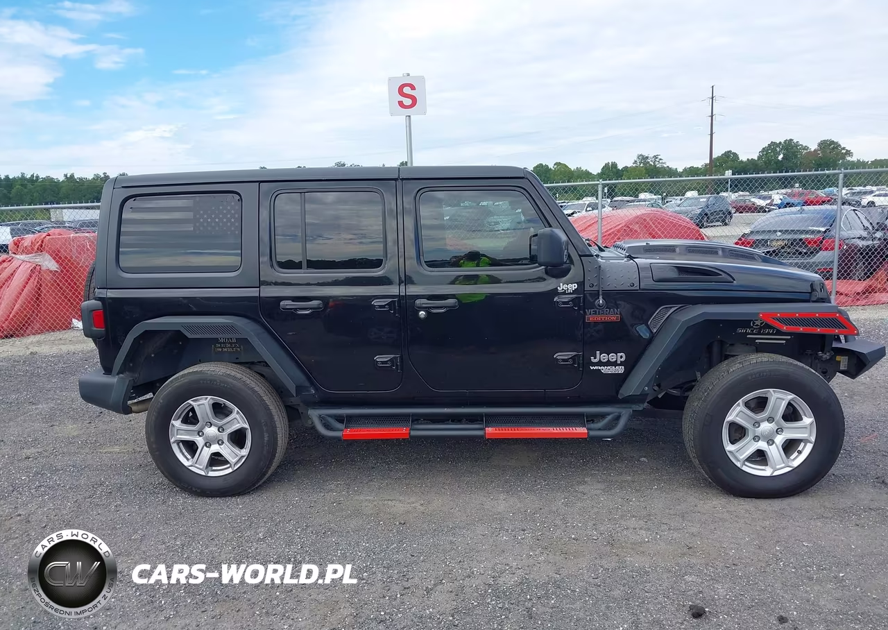 2018 Jeep Wrangler Unlimited Sport S 4X4 VIN:1C4HJXDG0JW108620 - 14
