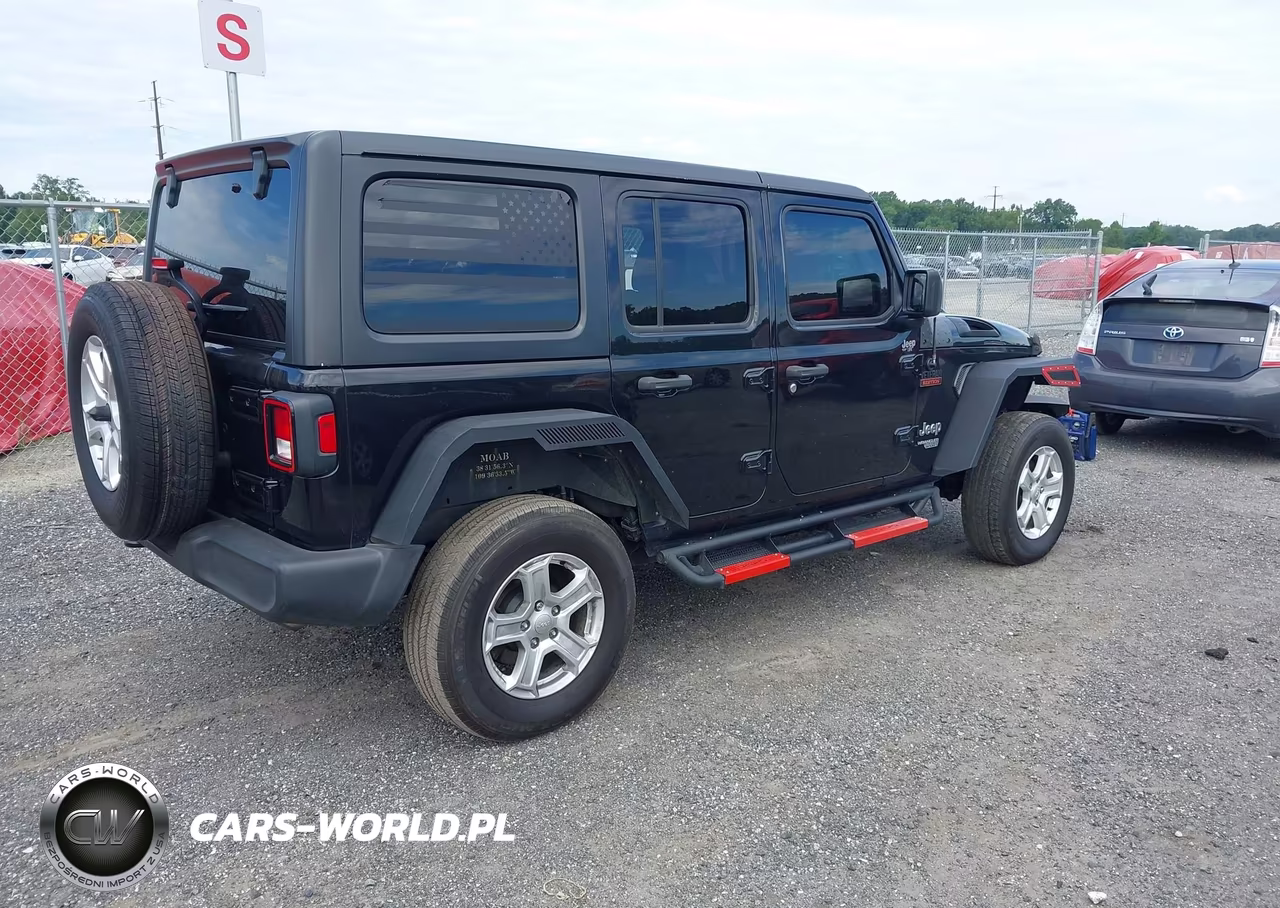 2018 Jeep Wrangler Unlimited Sport S 4X4 VIN:1C4HJXDG0JW108620 - 4