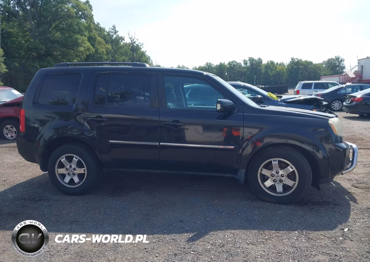 2011 Honda Pilot Touring VIN:5FNYF4H91BB089903 - 13