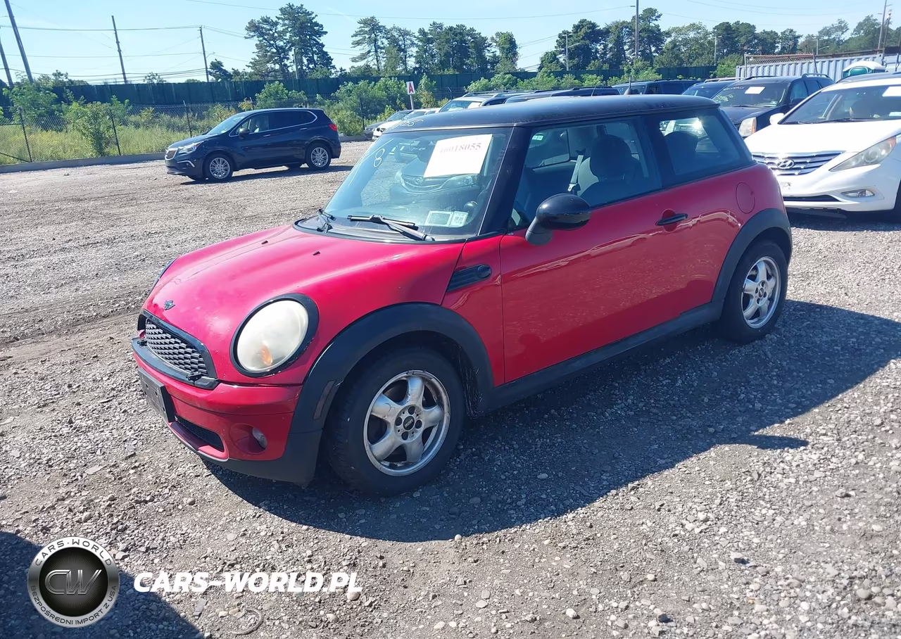 2009 Mini Cooper VIN:WMWMF33519TU75822 - 2