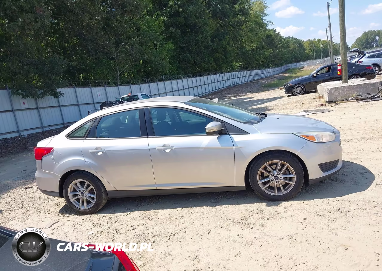 2017 Ford Focus Se VIN:1FADP3F21HL212073 - 13