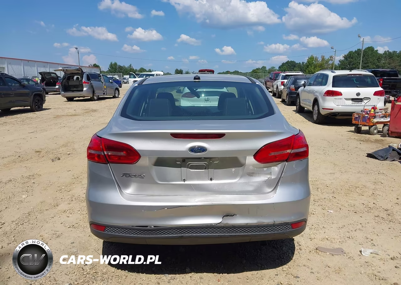 2017 Ford Focus Se VIN:1FADP3F21HL212073 - 16