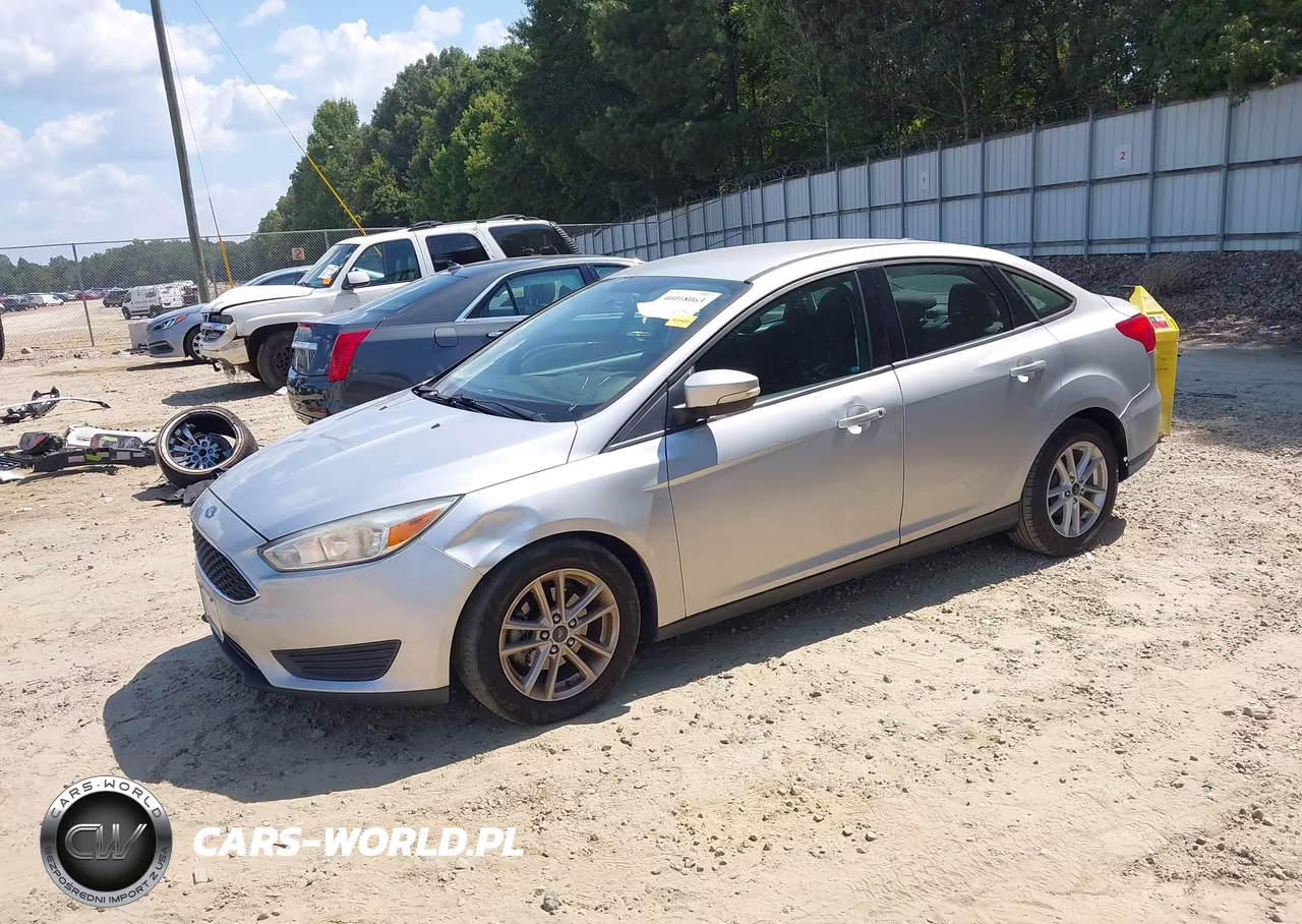 2017 Ford Focus Se VIN:1FADP3F21HL212073 - 2