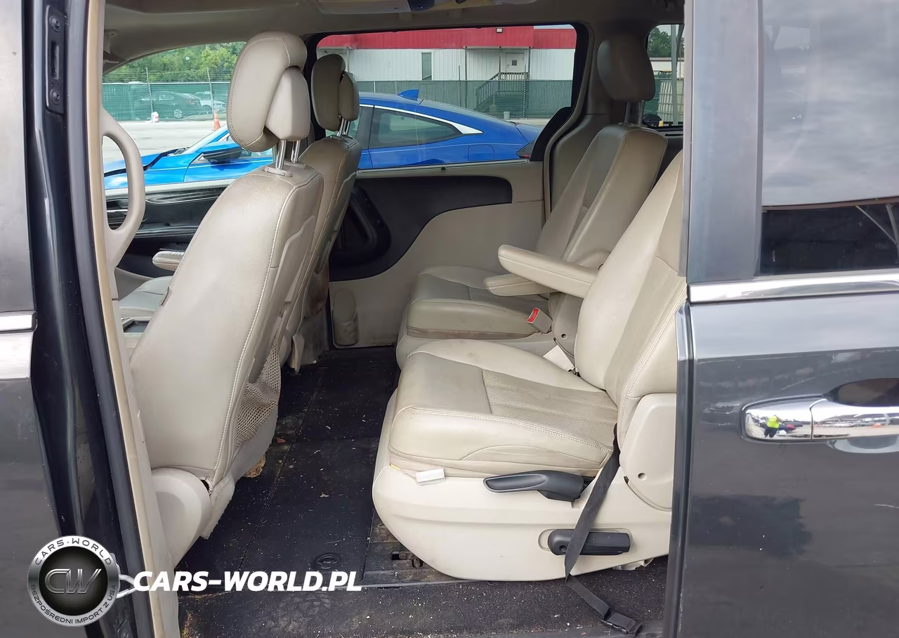 2012 Chrysler Town & Country Touring-L VIN:2C4RC1CG0CR133509 - 8