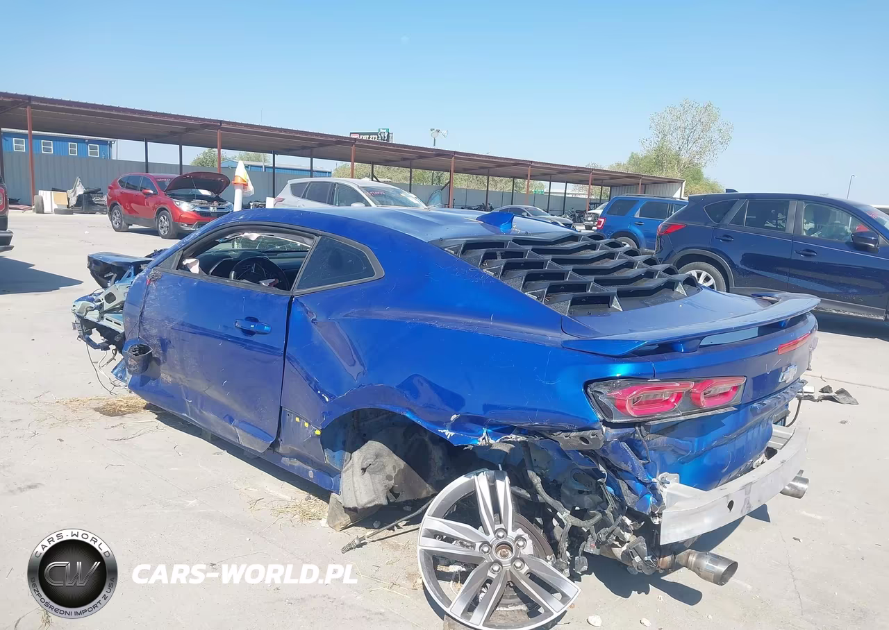 2016 Chevrolet Camaro 2Ss VIN:1G1FH1R75G0147359 - 3