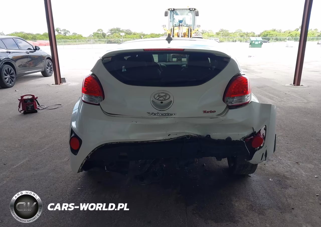 2015 Hyundai Veloster Turbo VIN:KMHTC6AE5FU243088 - 16