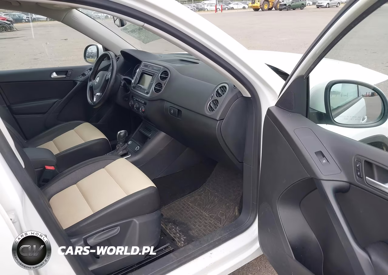 2016 Volkswagen Tiguan S VIN:WVGBV7AX5GW600885 - 5